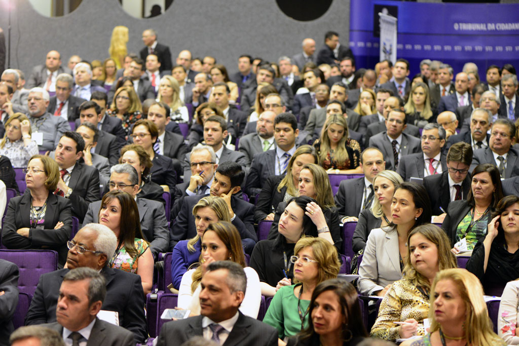 Magistrados se reúnem em oficinas para elaborar enunciados sobre o novo CPC