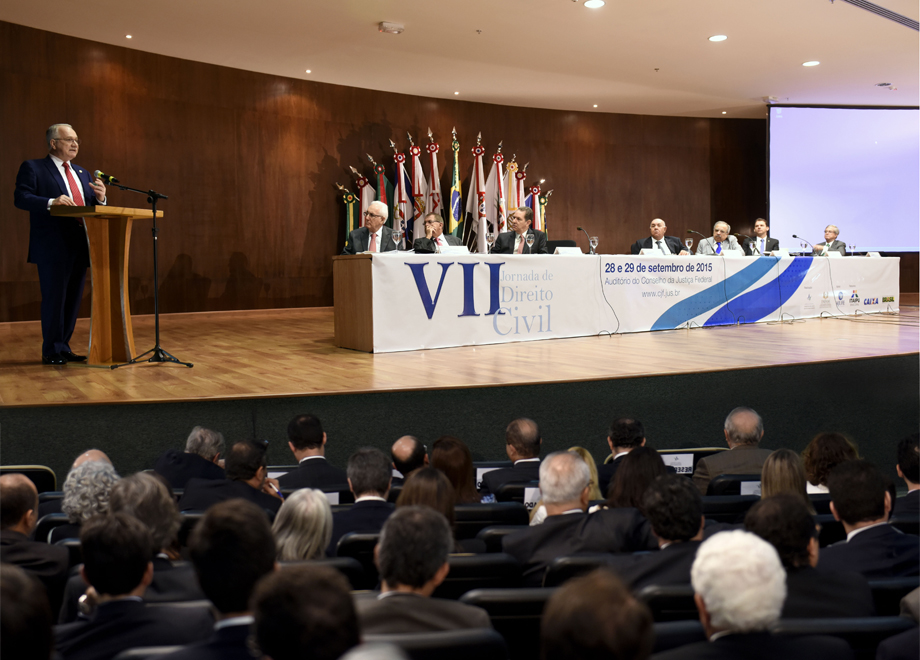 Corregedor-geral da Justiça Federal faz abertura da VII Jornada de Direito Civil