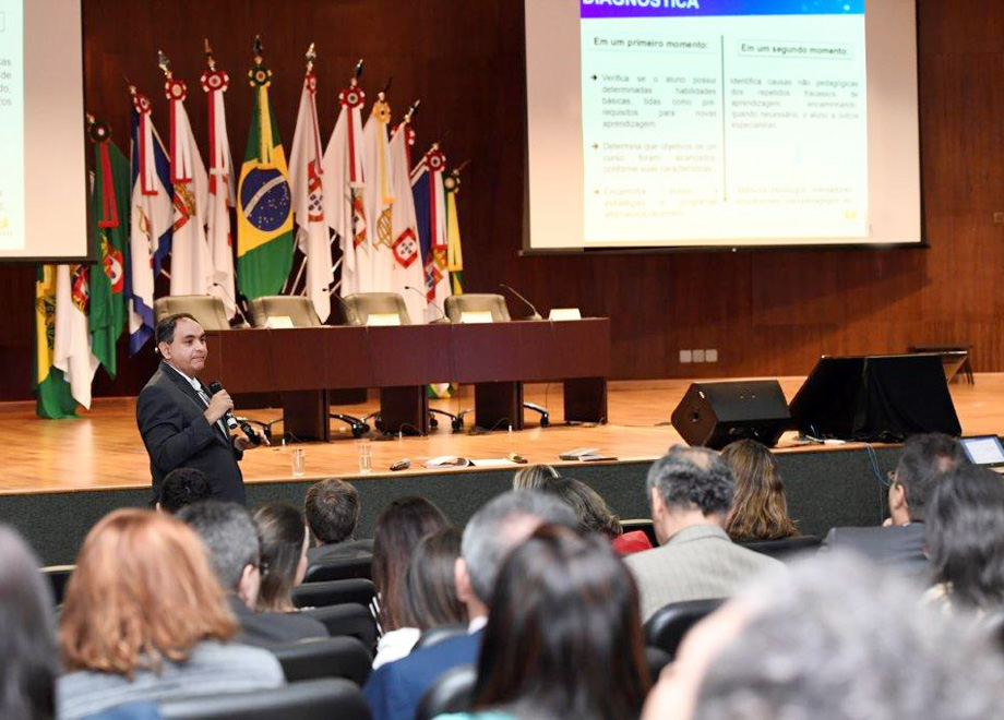 Slider Desenvolvimento docente N1 M3 Junho 2018
