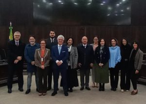Enfam realiza visita técnica à Ejud-PR