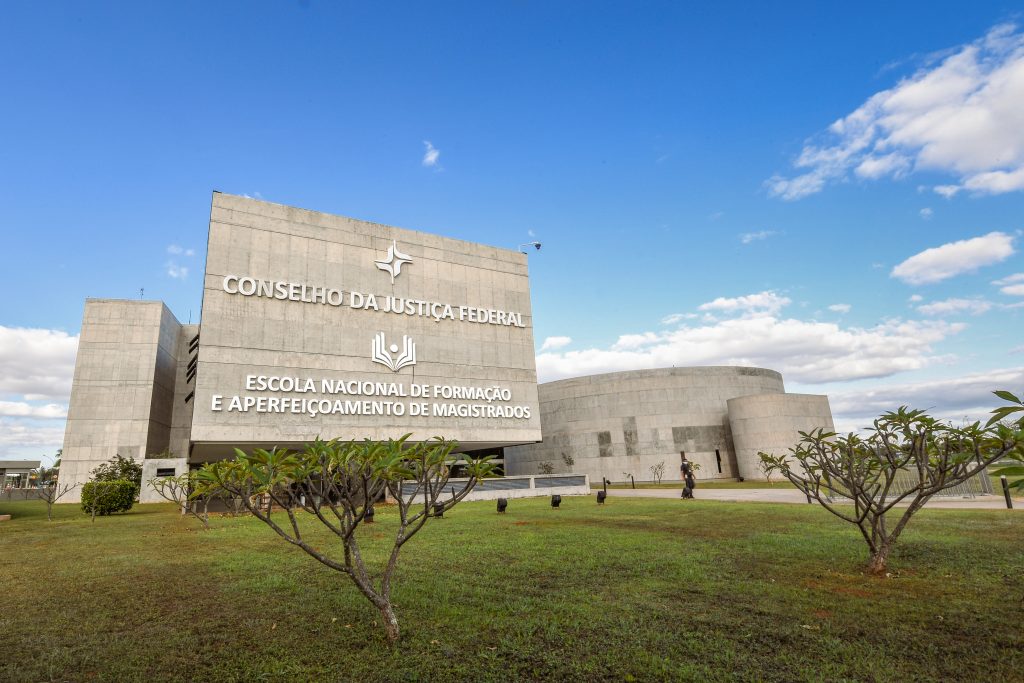 Fachada do prédio do Conselho da Justiça Federal e Enfam