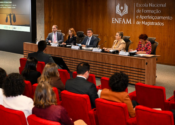 Enfam-sedia-seminario-internacional-sobre-trafico-de-pessoas-e-trabalho-escravo
