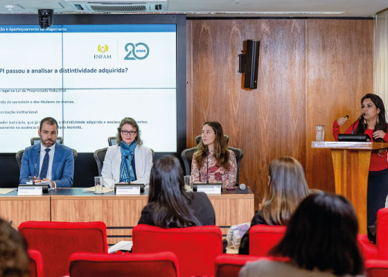 Enfam-realiza-seminário-sobre-marcas-e-novas-tecnologias