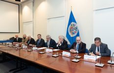 Assinatura do acordo de cooperação técnica com a Organização dos Estados Americanos (OEA) que ocorreu durante evento realizado em 08 e 09 de dezembro na sede da OEA, em Washington, nos Estados Unidos, e contou com a presença do diretor-geral da Escola, ministro Mauro Campbell Marques, de representantes de entidades voltadas a formação de magistrados e de membros do Ministério Público, como o Conselho Nacional do Ministério Público (CNMP), a Escola Superior do Ministério Público da União (ESMPU), a Associação dos Magistrados Brasileiros (AMB) e a Escola da Magistratura do Estado do Rio de Janeiro (EMERJ)